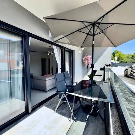 Vodice Apartment
